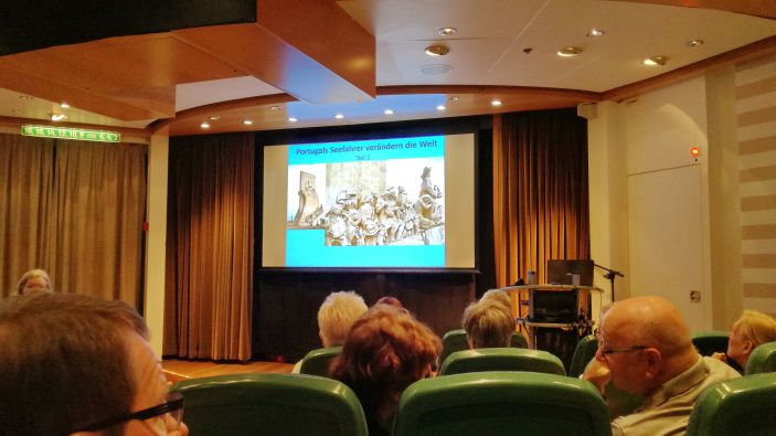 MEIN SCHIFF HERZ - der Konferenzraum ist eindeutig zu klein für den Vortrag MEIN SCHIFF HERZ - der Konferenzraum ist eindeutig zu klein für den Vortrag