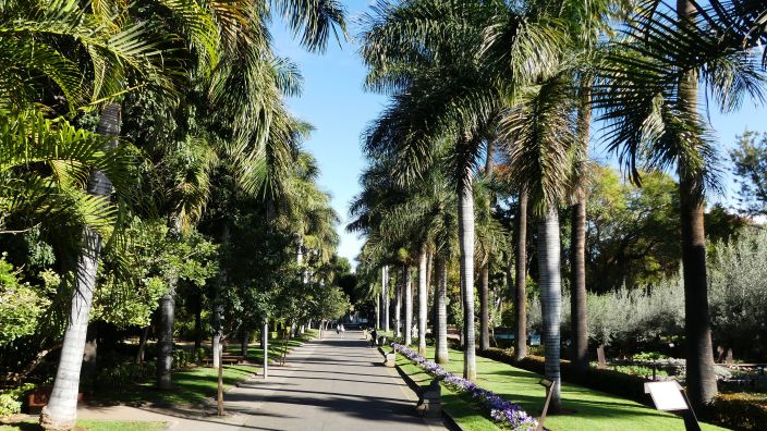 SANTA CRUZ - der Parque Garcia Sanabria ldt zum Verweilen ein, leider haben wir keine Zeit dafr