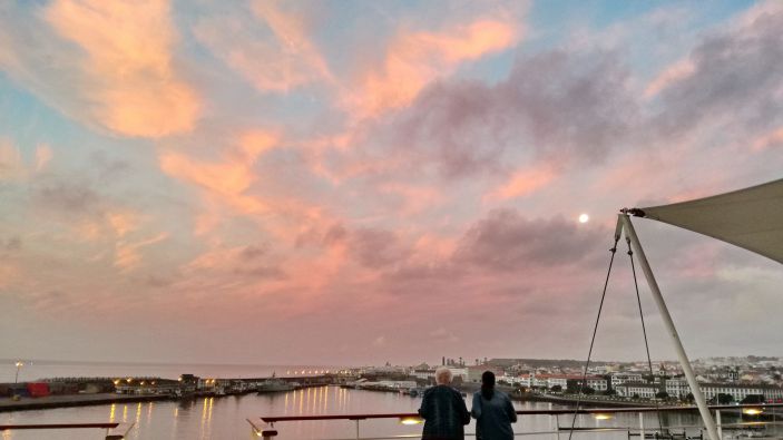 SAO MIGUEL - morgens um 1/2 8 in Ponta Delgada (Azoren)