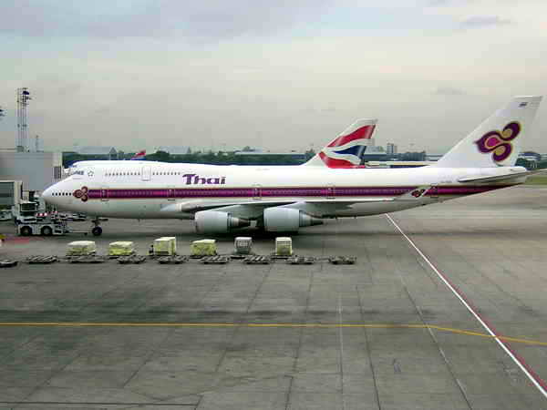 mit Thai Airways fliegen wir, mit Zwischenstopp in Sydney, nach Auckland mit Thai Airways fliegen wir, mit Zwischenstopp in Sydney, nach Auckland