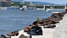 BUDAPEST - das Holocaust-Mahnmal "Schuhe am Donauufer"